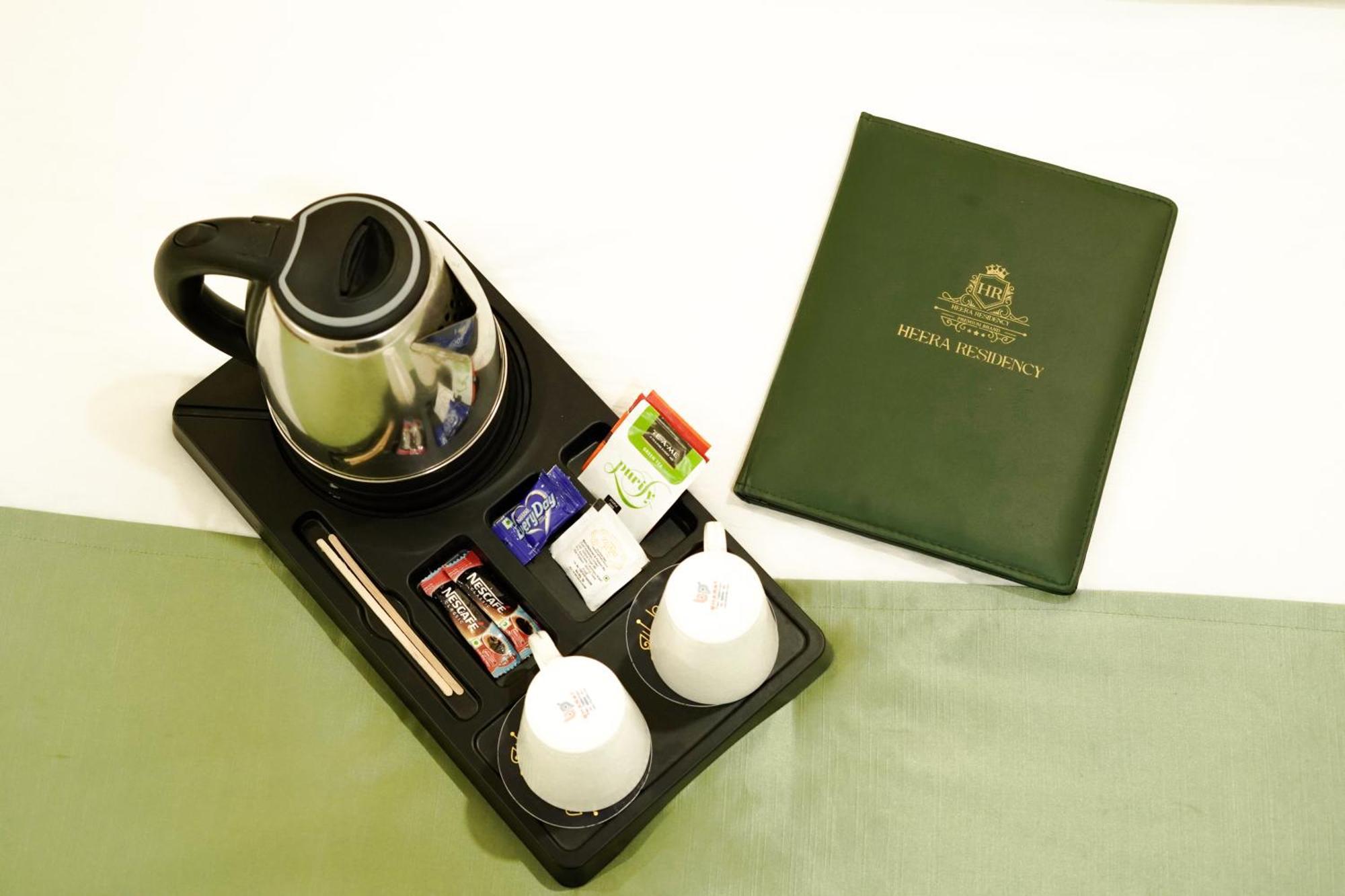 Hotel Eleven Heights 보팔 외부 사진