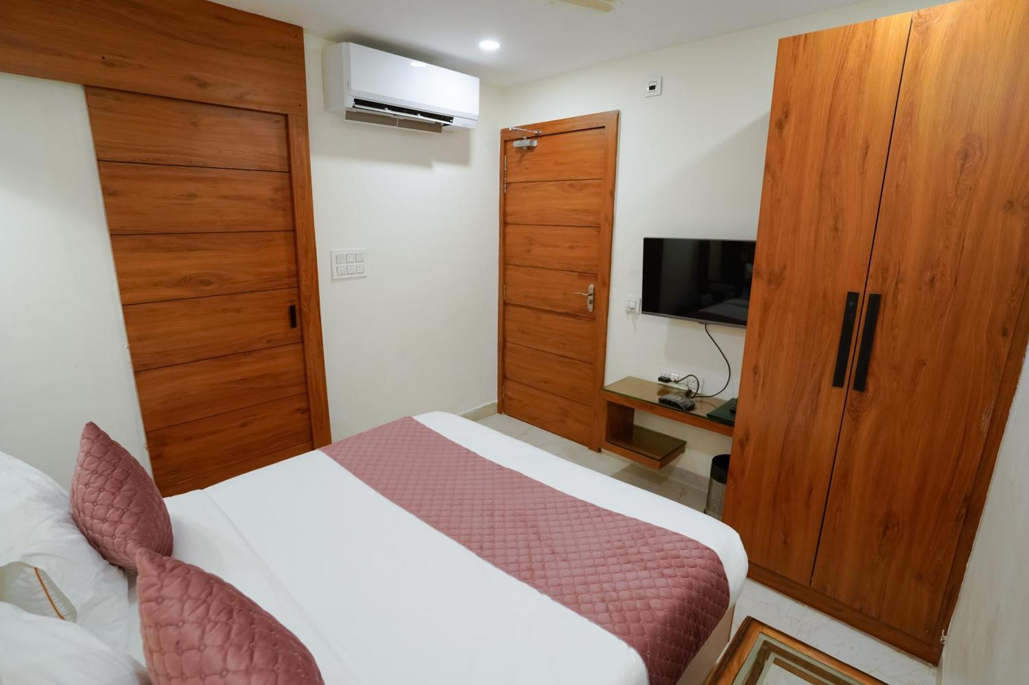 Hotel Eleven Heights 보팔 외부 사진