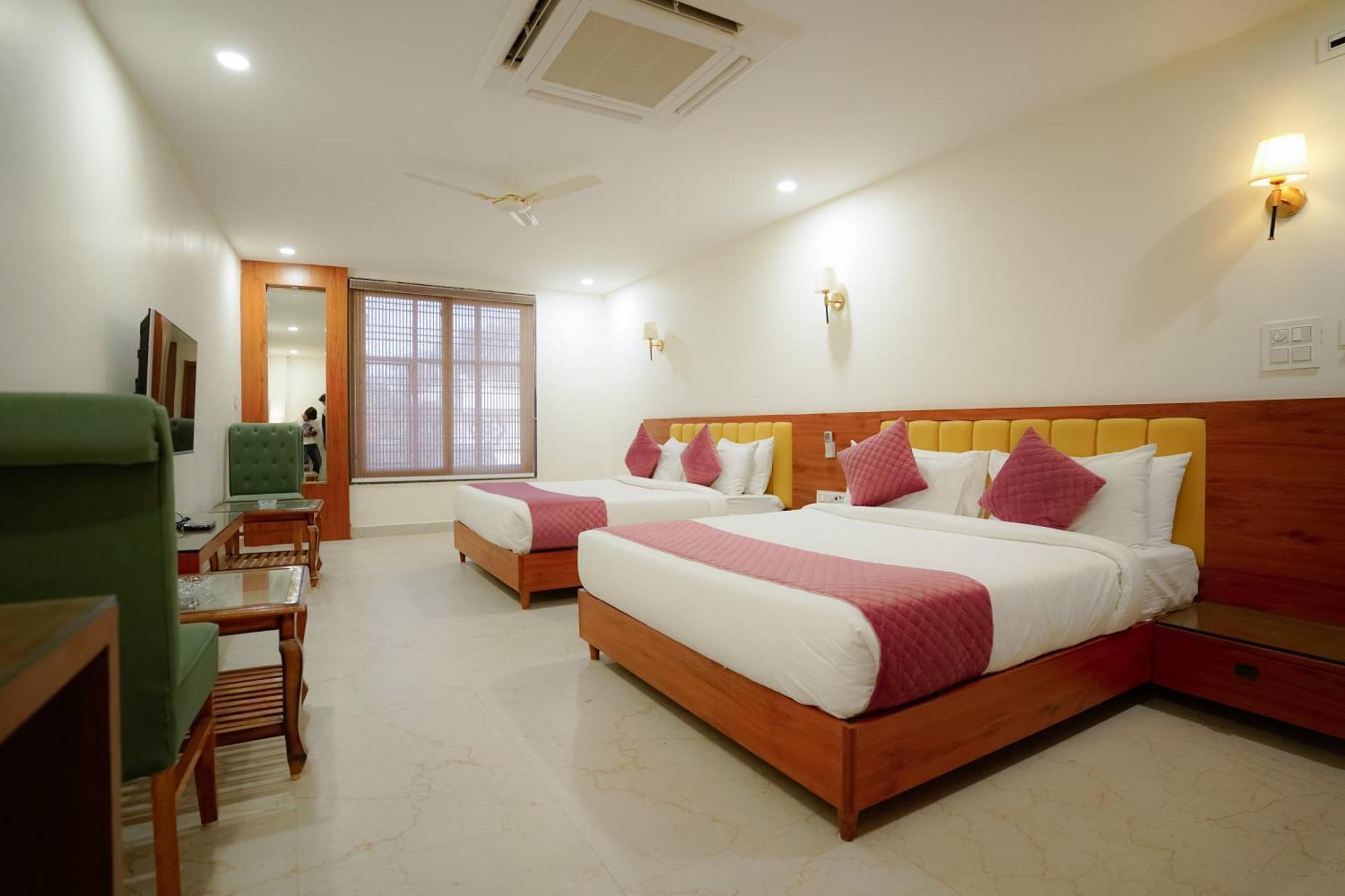 Hotel Eleven Heights 보팔 외부 사진