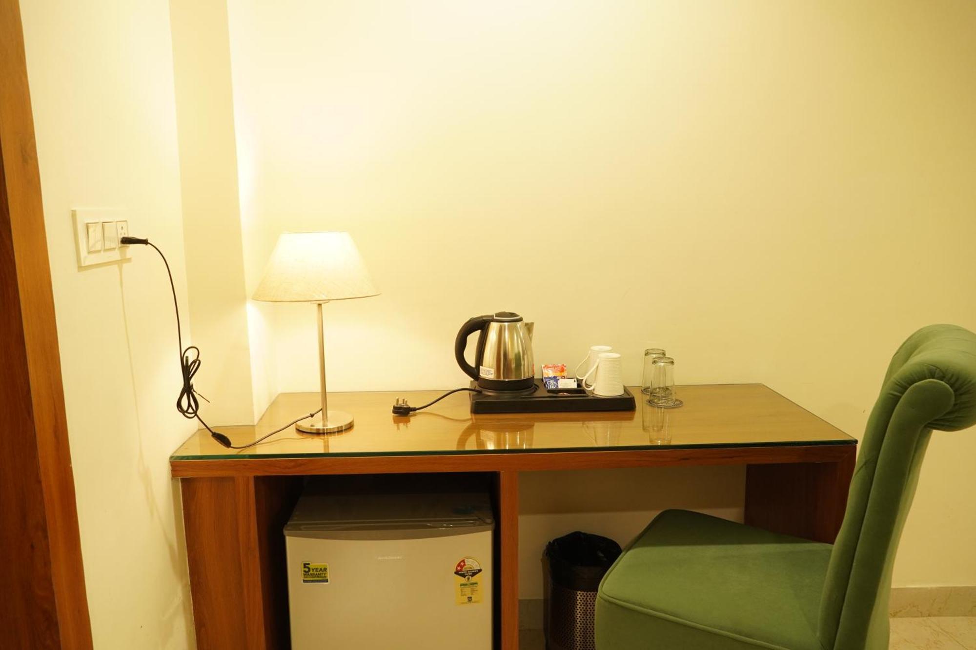 Hotel Eleven Heights 보팔 외부 사진
