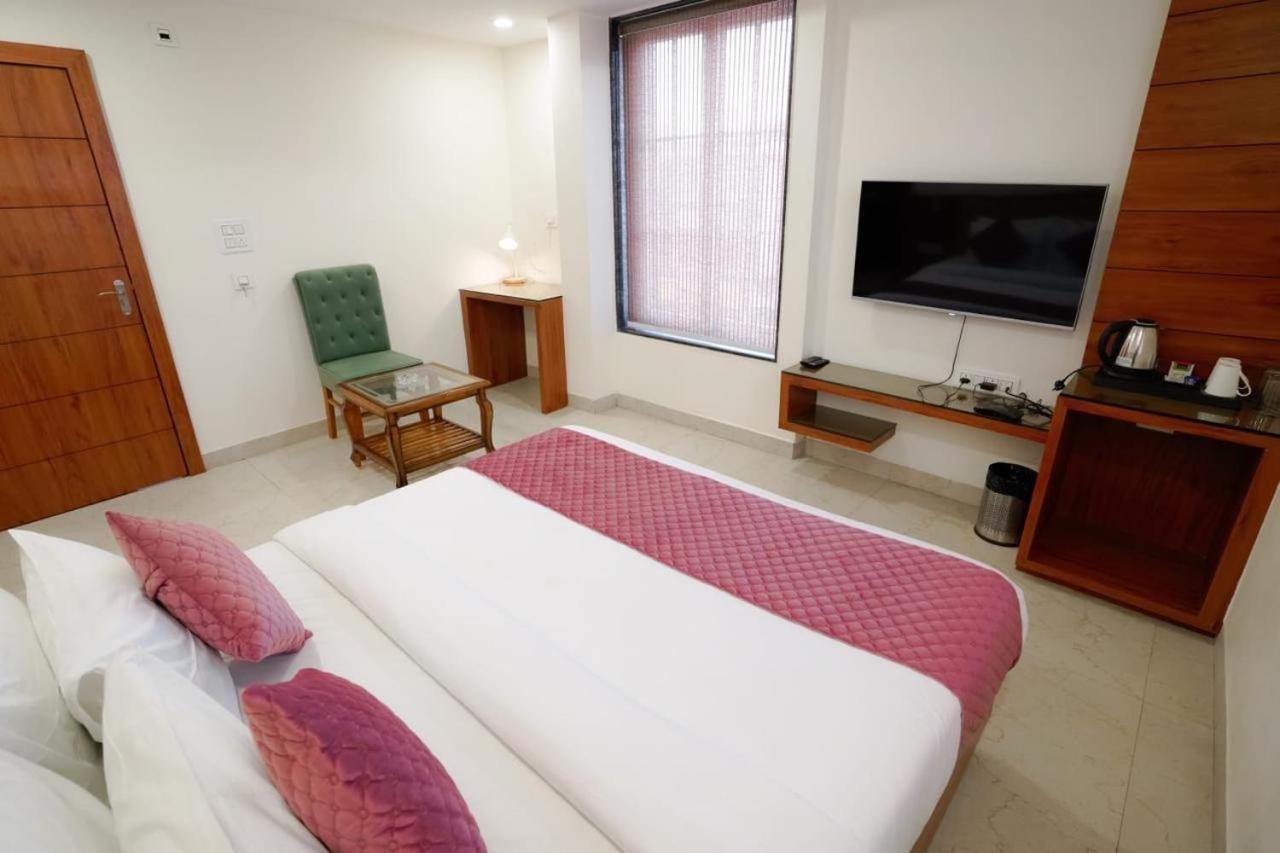 Hotel Eleven Heights 보팔 외부 사진